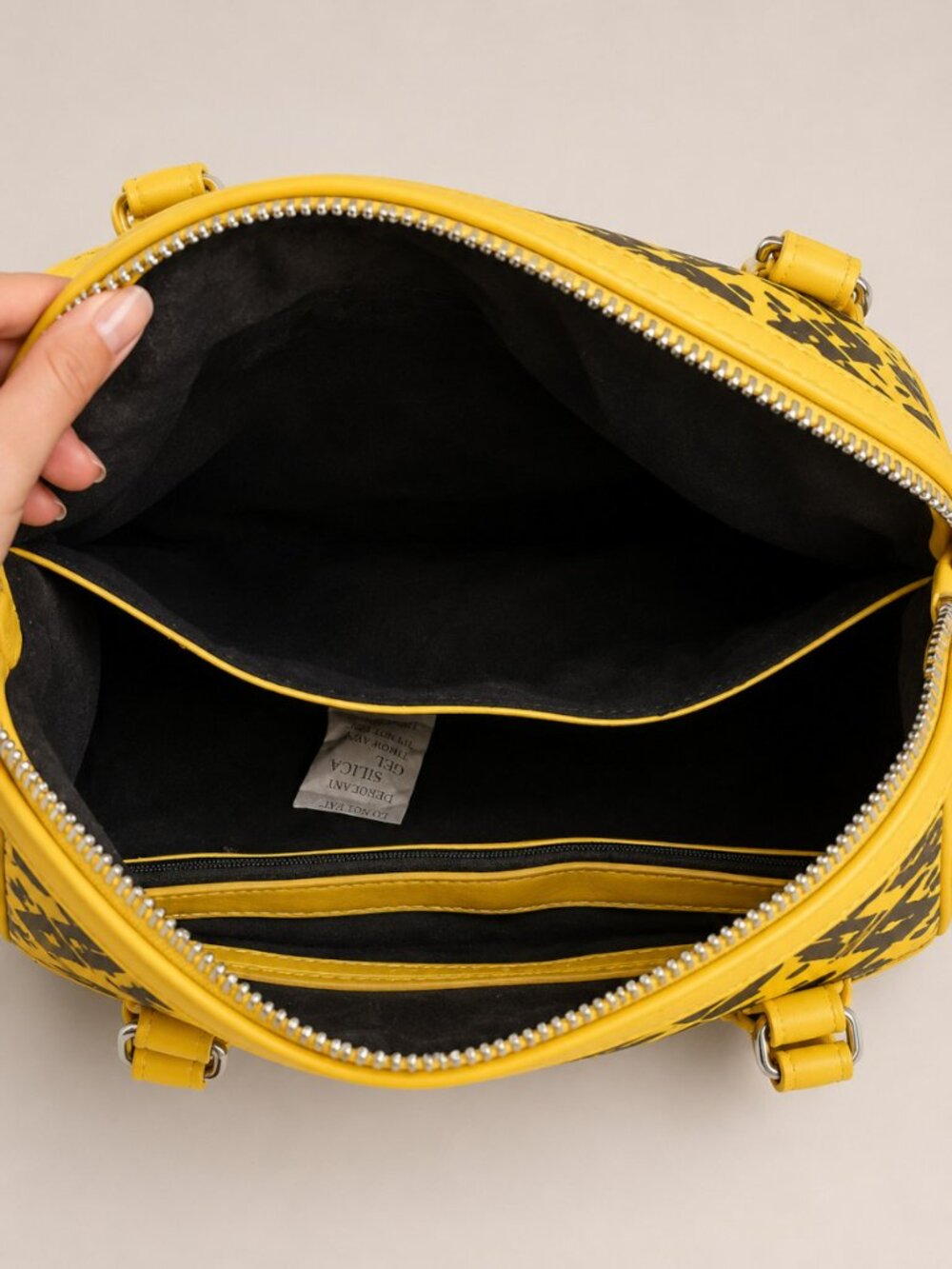 Sassy Jones Gianna Graffiti Boston Bag Satchel Yellow Black Crossbody NWOT - Picture 7 of 8